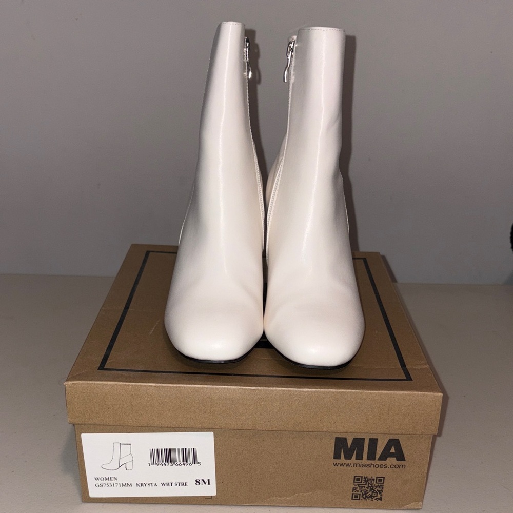 MIA Women's Ivory Ankle Booties
